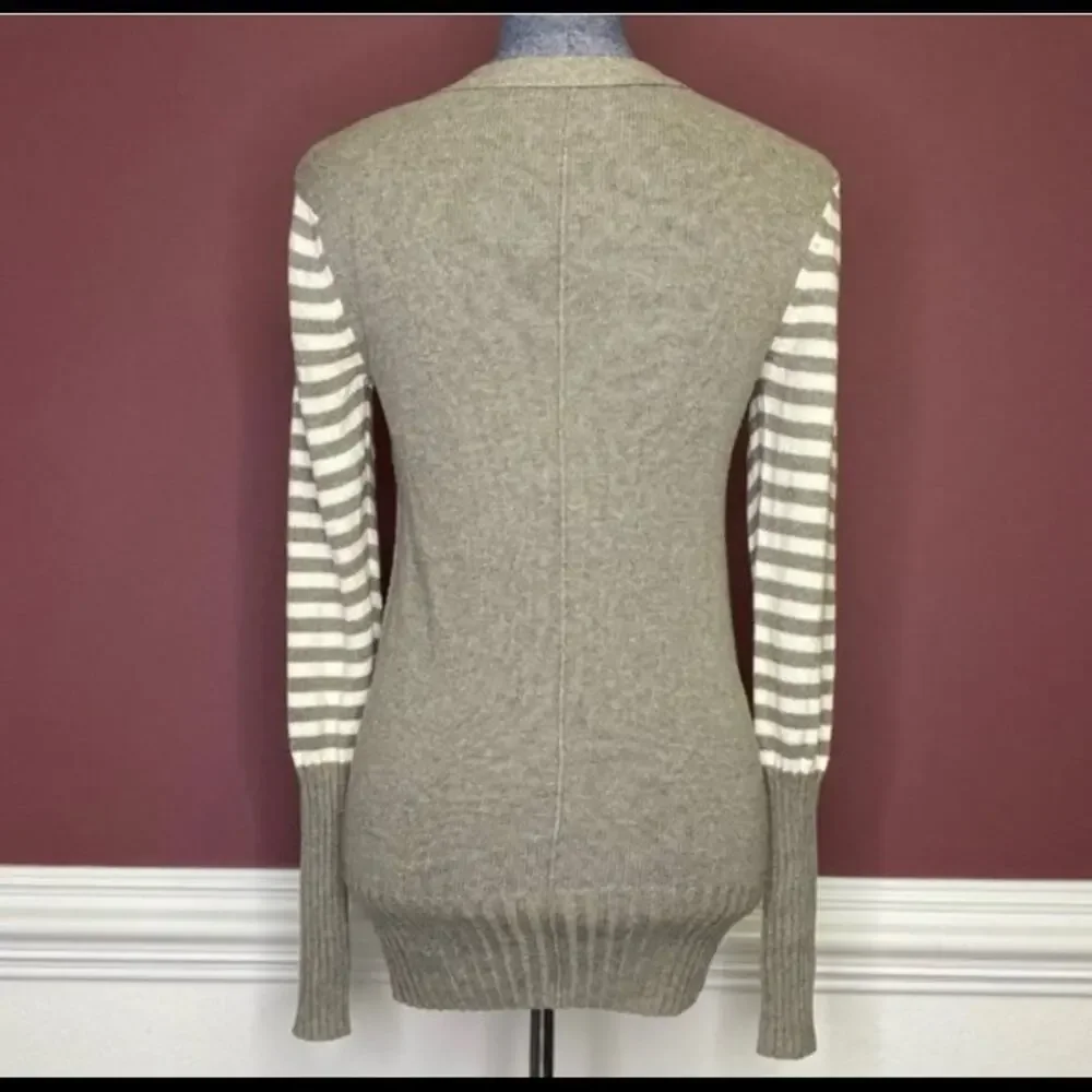 American Eagle Outfitters gray striped
cardigan S - Picture 3 of 4
